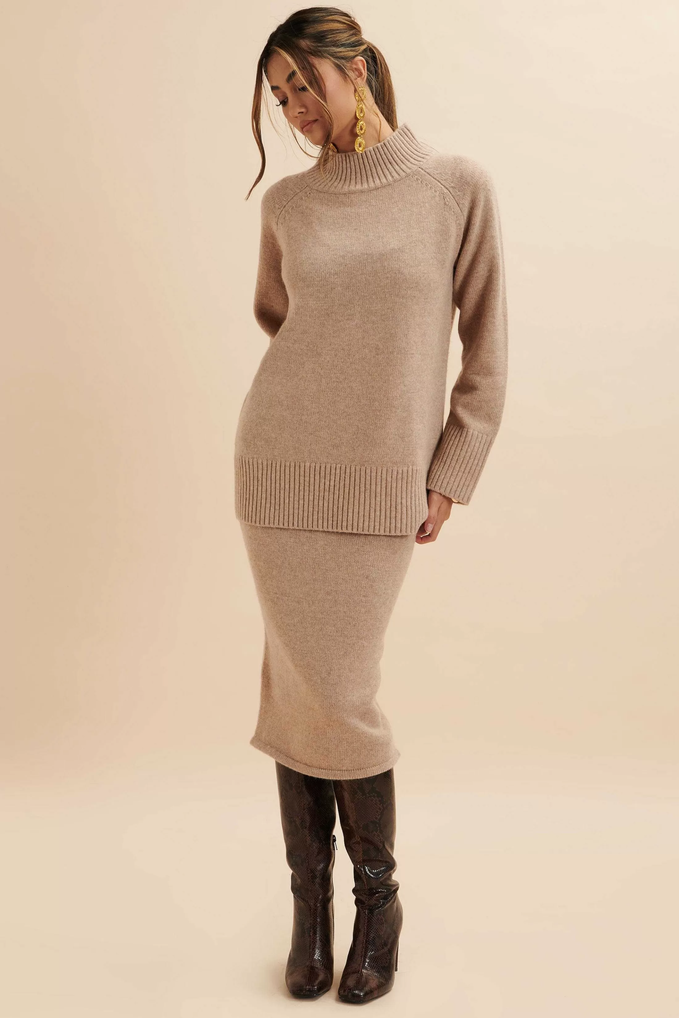 Lavish Alice Knitted Separates<Amari Knitted Cashmere Blend Jumper In Beige