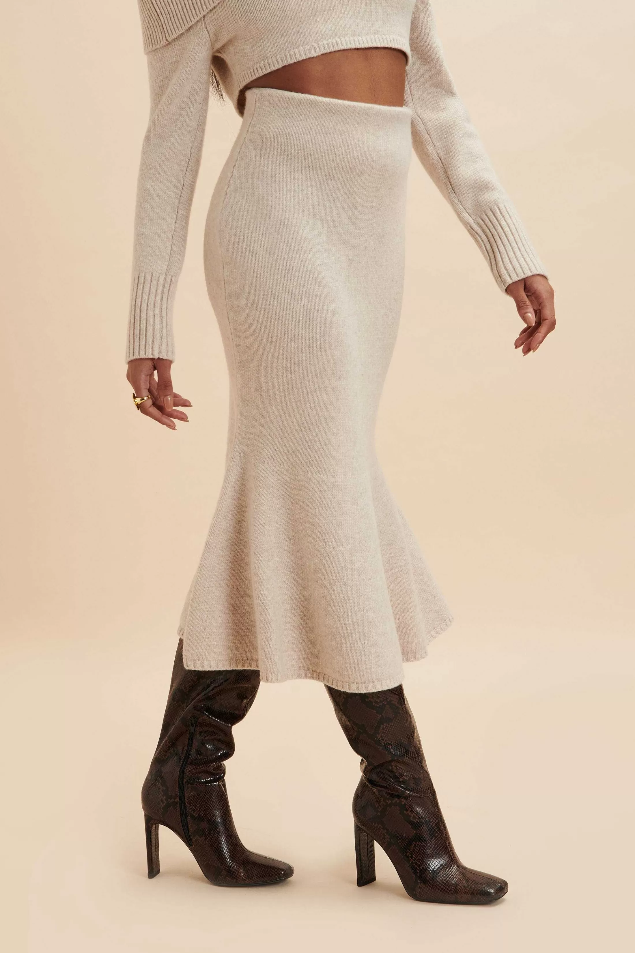 Lavish Alice Knitted Separates<Eleni Knitted Wool Fit & Flare Midi Skirt In Stone