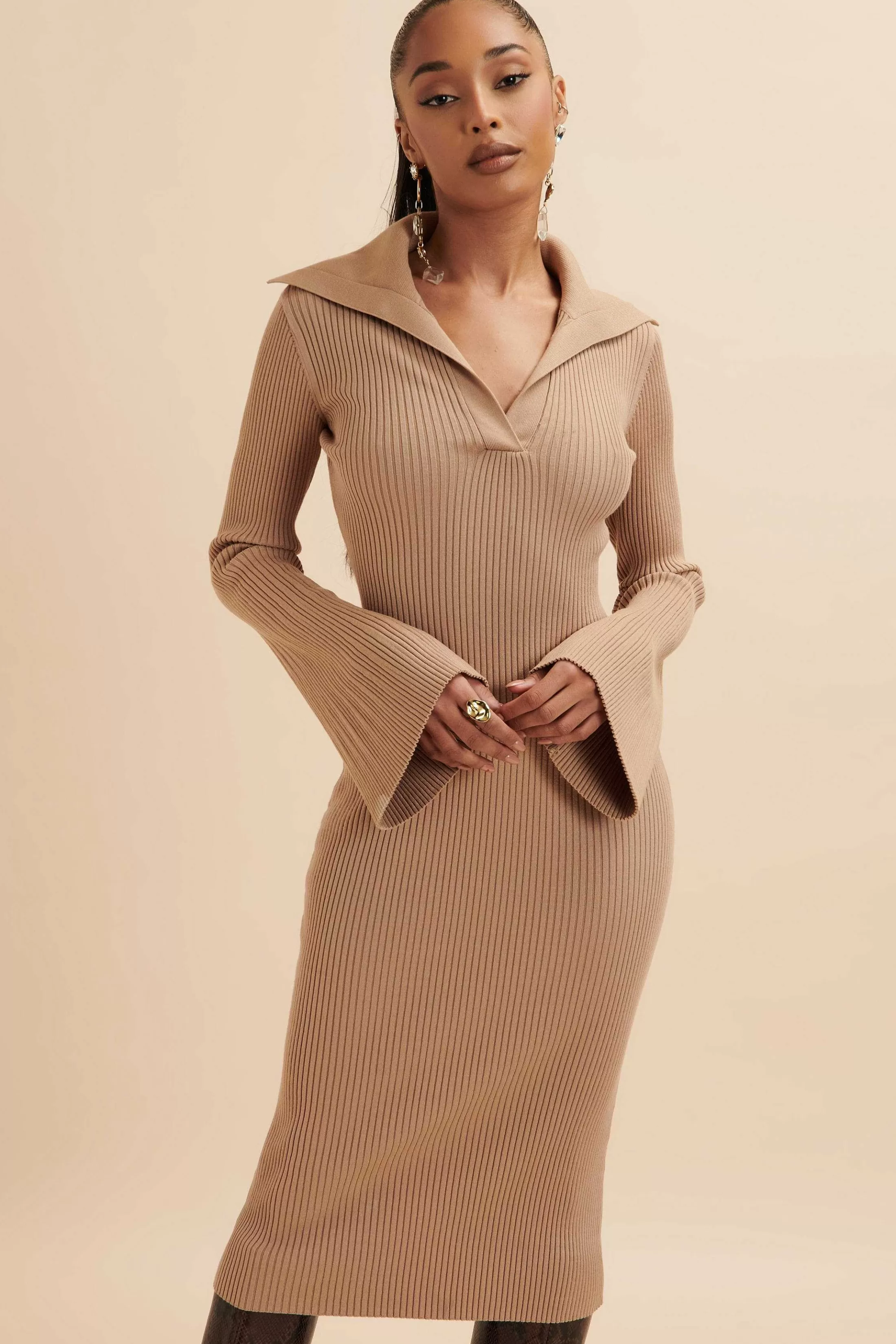 Lavish Alice Dresses<Kaya Knitted Ribbed Collar Midi Dress In Camel