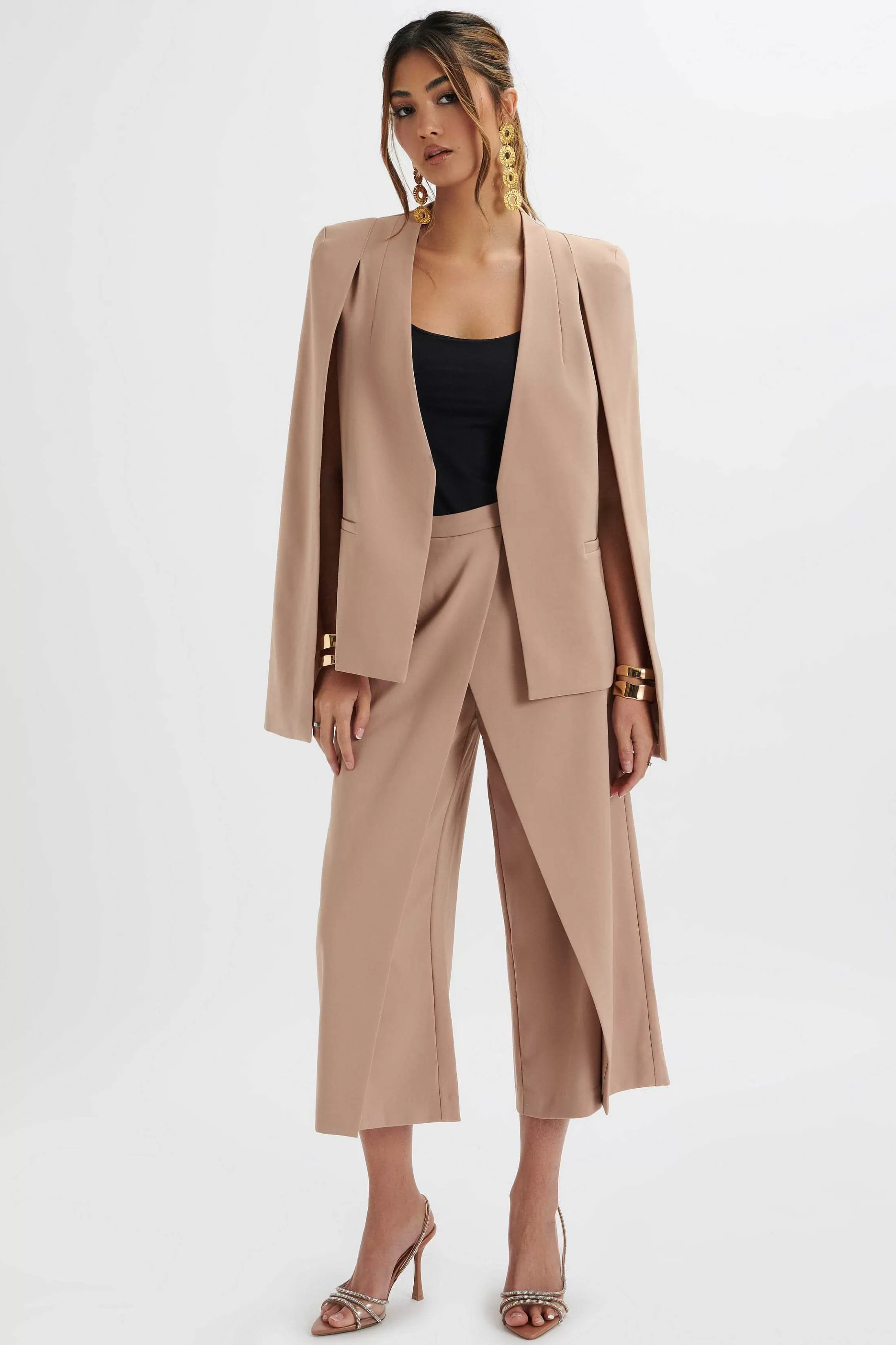 Lavish Alice Suiting<Zendaya Classic Cape Blazer Jacket In Camel